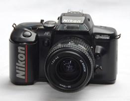 Nikon F-401 X